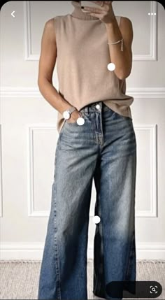 Wide Denim Jeans Outfit, Unpolished Casual, Italian Style Fashion Women Summer, Wild Leg Jeans Outfit, Nice Jeans Outfit, Spring Street Style 2024, Look Boho Chic, Look Jean, Elegante Casual