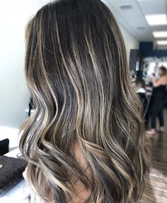 Natural Balayage For Brown Hair, Balayage Hair Dark, Hair Streaks, Colored Curly Hair, Fotos Goals