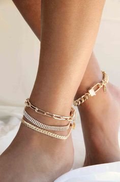 Brand: Ettika 18k gold plated Brass Approx. 9.5 Inches Ettika Jewelry, Jewelry Photography Styling, Jewellery Design Sketches, Pearl Anklet, Ankle Jewelry, Coin Earrings, Foot Jewelry, Chain Anklet, Anklet Jewelry