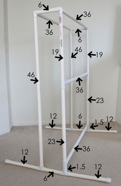 an image of a white rack with numbers and arrows pointing to the top right side