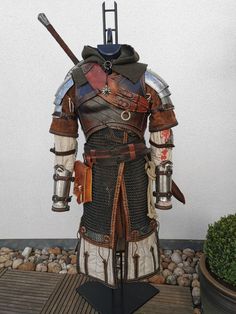 Witcher Armor Cosplay, Living Armor Dnd, Larp Leather Armor, Chainmail Armor Dnd, Midevil Armour, Leather Armor Design, Witcher Armour, Chain Mail Armor Dnd, The Witcher Armor