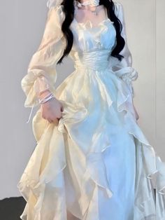 Poofy Modest Dress, Cute Ruffle Dress, Long Frilly Dress, Korean Casual Outfits Dresses, Vintage Dress Ideas, Princess Like Dresses, Fancy Outfits Women, Fairy Like Dresses, Korean Dress Ideas