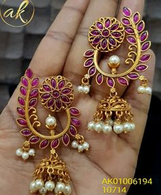 Jhumka Design, Jhumka Designs, Jewellery Board, Jewelry Design Earrings, Gold Earrings Designs, Design Earrings, Ear Rings, Design Collection, Girls Fashion Clothes