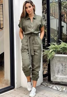 Work Jumpsuit, Cargo Jumpsuit, Jumpsuit Elegant, Short Jumpsuit, Outfit Casual, Styl Vintage, British Indian, Rompers Women, Tulum