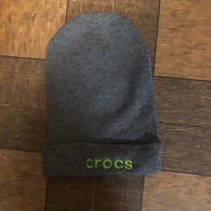 Brand New Crocs Iconic Logo Limited Edition Beanie Item Is Brand New And Has Never Been Worn Or Used No Scratches, Scuffs Or Snags Size One Size Color Grey Length = 12 Inches Width = 6 Inches Retro New Balance, New Balance 2002, Naruto Shoes, Artistic Shoes, Crocs Accessories, Cardinals Nfl, Rams Football, New Balance 2002r, Eagles Nfl