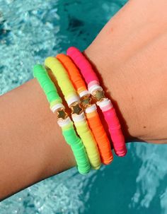 Bracelets Preppy, Star Bracelets, Neon Bracelets, Cute Friendship Bracelets, Beads Craft Jewelry