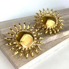 New ~ Zara Gold Sun Statement Earrings These Bursting Golden Sun Statement Earrings Really Stand Out! Add A Bold New Look To Any Outfit Wearing These Shiny Sunburst Earrings. Gold Plated. Approx. Size: 2-1/8" Diameter. Nwot. Zara Jewelry, Boho Retro Style, Trendy, Brand New Jewelry, Everyday Earrings, Huge Gold Hoops, Big Earrings, Gold Spike, Metallic, Golden, Long, Radiance, Goddess Statement Earrings, Lbd, Sun, Moon, Crescent, Star Zara Silver Drop Earrings, Zara Gold Earrings For Party, Zara Gold Party Earrings, Silver Zara Earrings For Gift, Zara Metal Drop Earrings, Elegant Gold Earrings By Zara, Elegant Brass Earrings For Summer, Zara Gold Jewelry For Summer, Zara Gold Drop Earrings