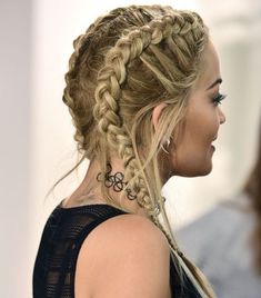 Trendy We Fryzurach, Moda Grunge, Braids Pictures, Side Braid Hairstyles, Long Box Braids, Workout Hairstyles, Cool Braid Hairstyles