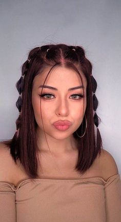 20 Pretty Bubble Braid Hairstyles Too Fun To Ignore Haircut Selfie, Photo Hijab, Summer Hair Trends, Hairstyle Examples, Y2k Hairstyles, Birthday Hairstyles, Cute Hairstyle, Dance Hairstyles, Hijab Girl