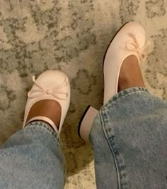 Casual Dress Shoes, Girly Shoes, Shoe Inspo, Lily Rose Depp, Aesthetic Shoes, Swag Shoes, Comfortable Flats, Jane Shoes, Flats Shoes