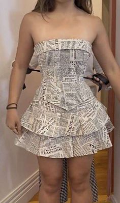 Newspaper Dress, Taylor Swift Tour Outfits, Paper Dress, Taylor Swift Outfits, Recycled Fashion, Home Decor Projects, Diy Home Decor Easy