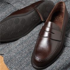 The Harvard Loafer in Dark Brown Country Grain Leather with City Soles Lofers Shoes, Brown Loafers Men, Mens Brown Loafers, Ben Silver, Brown Shoes Men, Crockett And Jones, Black Men Fashion Swag, Gentleman Shoes, Classy Shoes