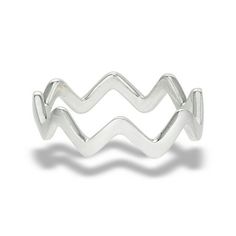 Modern Zig Zag Stacking Ring .925 Sterling Silver Band Jewelry Female Male Unisex Size 6 All our silver jewelry is crafted from .925 silver also commonly referred to as sterling silver. Sterling silver is the standard for beautiful high-quality silver jewelry and can not be replicated by lower priced silver plated jewelry. It is 92.5% pure silver, mixed with alloys to add strength and durability to stand the test of time. We promise superior service which includes fast shipping, great communicat Zig Zag Ring, Silver Theme, Tarnish Remover, Female Male, Pearl Hoop Earrings, Band Jewelry, Silver Plated Jewelry, Chic Outfit, Fashion Ring