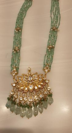 Chandra Haram, Temple Jewellery Earrings, Fancy Jewelry Necklace, Diamond Pendants Designs, Antique Gold Jewelry Indian, Diamond Earrings Design, Bridal Jewellery Design, Online Gold Jewellery