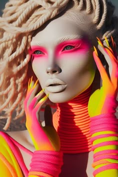 Creative Makeup Photography, Alien Halloween Makeup, Makeup Neon, Future Makeup, Abstract Makeup, Pop Art Makeup, Makeup Fails, Burning Man Fashion, Avant Garde Makeup