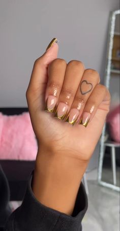 Gold Nails French, Bday Pictures, Gold French Tip, Oval Nails Designs, Acrylic Toe Nails, French Tip Nail Designs, Sassy Nails, Long Acrylic Nail Designs, Work Nails