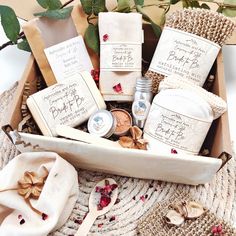 Everything a Bride needs for a luxurious pamper time. Our products are vegan, organic, eco-friendly and plastic-free for a stylish but conscious relaxing time. The gift set includes 1 artisan vegan soap, 1 organic cotton muslin, 1 exfoliating jute mitten, 1 bag of botanical bath salts, 1 set of reusable bamboo make-up pads, 1 pot (10ml) clay face mask, 1 wooden spatula and 1 bottle (15ml) of floral water.You can add a personalised message on the card, a personalised name or even personalise all Natural Body Cleanse, Personalized Gift Baskets, Boxes Ideas, Botanical Bath, Daughter In Law Gifts, Homemade Bath, Clay Face Mask, Clay Face, Wooden Spatula