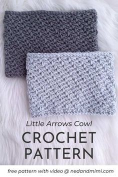 the little arrows cow crochet pattern is shown in two different colors and sizes