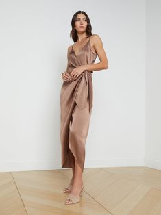 L'AGENCE - Amilia Silk Wrap Dress in Sparrow Silk Wrap Dress, Silk Wrap Dresses, Classic Heels, Soft Summer, Silk Wrap, Silk Charmeuse, Fall Shopping, Spring 2024, Future Wedding