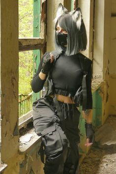 Techwear Girl Outfit, Techwear Girl, Streetwear Cyberpunk, Techwear Outfits, Techwear Fashion, Tactical Wear, Cyberpunk Clothes, Urban Ninja, Military Girl