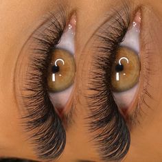 Hybrid Lash Extensions Styles Wispy, Eyelash Extensions Wispy, 3d Lash Extensions, Types Of Eyelash Extensions, Eyelashes Natural Look, Eyelash Clusters, Cluster Eyelash Extensions, Wispy Eyelashes