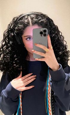 Dye Curly Hair, Curly Hair Coloring, Curly Hair Color Ideas, Curly Hair Color, Social Media Following, Dyed Curly Hair, Best Hair Dye, Medium Curls, Too Hot To Handle