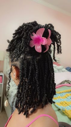 Cabello Afro Natural, Twisted Hair, Girls Natural Hairstyles, Hair Twist Styles, Natural Curls Hairstyles, Hairdos For Curly Hair