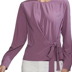 New With Tags Vince Lilac Floral Silk Blouse, Purple V-neck Blouse With Buttons, Purple Button-up Blouse For Daywear, Casual Purple Blouse With 3/4 Sleeves, Casual Purple Blouse 3/4 Sleeve, Vince Camuto, Top Blouse, Womens Tops, Purple