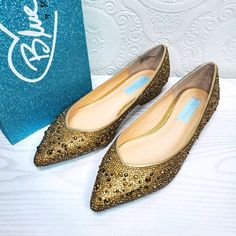 These Gorgeous Shoes In Delightful Gold Color Are Both Elegant And Comfortable. They Are Set All Over With Multisize Crystals In Warm Hues Of Amber And Honey, Making Them Shimmer And Sparkle. You'll Look Like You Are Walking And Dancing On Sunshine When Wearing Them The Shoes Feature : Closed Pointy Toes And Closed Backs V Shaped Vamp 0.5 Inch Soles Slip On Closure New In Box Honey Making, Silver Ballet Flats, Sparkle Flats, Rose Gold Flats, Dressy Flats, Blue By Betsey Johnson, Bridal Shoes Flats, Floral Flats, Rhinestone Flats