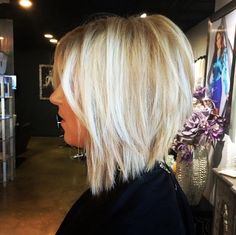 Back Of Inverted Bob Haircut, Hair Cuts To Give More Volume, Shoulder Length Hair Blonde Layers, Shoulder Length Inverted Bob, Side Fringe Haircut, Choppy Medium Length Hair, Different Blondes, Shaggy Lob For Fine Hair, Haircut For Girl