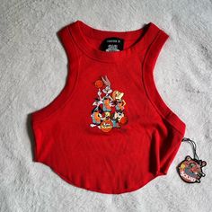 Red Looney Tunes Crop Top Size: Small Never Worn. New With Tags White Crop Blouse, Y2k Crop Top, Sheer Crop Top, Sports Crop Tops, Embroidered Crop Tops, Cropped Long Sleeve Top, Womens Halter Tops, Small Crop Tops, School Fits