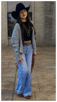 Vaquera Outfit School, Country Party Outfit Western Style, Norteno Outfit Woman, Mexican Country Girl Outfits, Cowgirl Casual Outfits, Norteñas Outfit Women, Tejano Outfits Women