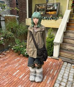 Layering Skirts Outfit, Morikei Aesthetic, Green Hair Outfit, Morikei Outfits, Igari Fashion, Mori Kei Outfits, Mori Kei Fashion, Experimental Fashion