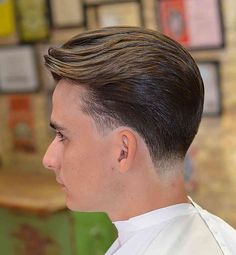 Classic Mens Haircut, Haircut Ideas Trendy, Low Taper, Tapered Sides, Traditional Hairstyle, Messy Curls