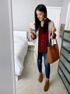 3 Casual Winter Outfits From the Winter Starter Kit Wardrobe Guide 30 Outfits, Everyday Casual Outfits, Dressy Casual Outfits, Cardigan Outfit, Boating Outfit, Winter Outfit Inspiration, Cardigan Outfits, Instagram Outfits, Next Clothes