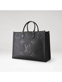 Gender: Women Brand: LOUIS VUITTON Product Name: Onthego Monogram GM Tote Bag Black Bags Alora Code: 53274693 Color: black Composition: Cowhide Leather Origin: France Designer Style ID M44925 Black Leather Tote Bag, Tote Bag Black, Business Professional, Carry All Bag, Vuitton Bag, Leather Handles, Designer Style, Product Name, Exclusive Bag