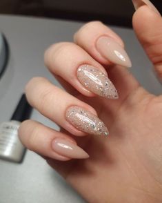 Almond Nail, Nails Almond, Silver Nails, Minimalist Nails, Classy Nails, Pretty Acrylic Nails, Perfect Nails