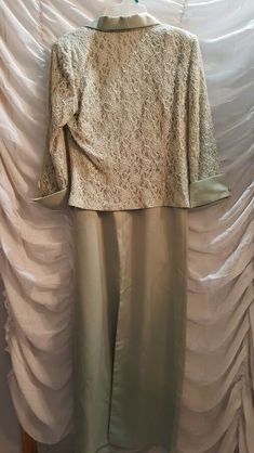 Spring Formal Long Sleeve Mother Of The Bride Dress, Spring Long Sleeve Formal Mother Of The Bride Dress, Mother Of The Bride Suits, Bride Suit, Beaded Jacket, Celadon Green, Suit Dress, Lace Jacket, Green A