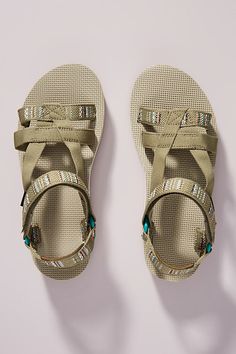 Teva Dorado, Hidden Wedge Sneakers, Bohemian Sandals, Sandals Gladiator, Sneaker Lovers, Closed Toe Sandals, Stuff And Thangs