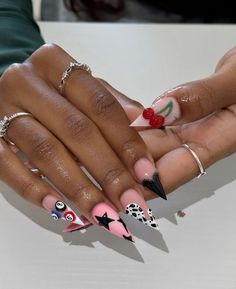 #nailsofinstagram #naildesign Freestyle Nails Medium, Cute Freestyle Nails, Freestyle Nails, Medium Nails, Nails Medium, Square Acrylic Nails, Nails Designs, Stiletto Nails