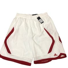 Adidas Gym Shorts, Mens Shorts Outfits, Adidas Design, Cold Fits, Shorts Adidas, Basketball Clothes, Streetwear Shorts, Soccer Shorts, Adidas White