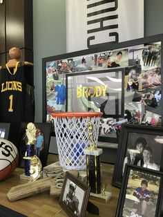 sports memorabilia and photos are on display at the event