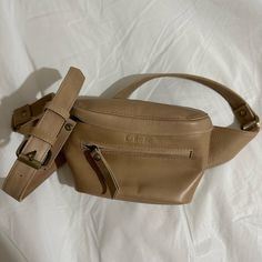 Laros Leather Fanny Tan, Never Worn, Beautifully Made Coach Parker, Sling Pack, Bucket Handbags, Gucci Crossbody, Crossbody Bags For Travel, Shoulder Sling, Beautifully Made, Crossbody Wallet, Coach Leather