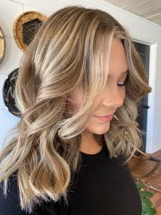 Dimensional, high contrast blonde with root tap for an easy grow out High Contrast Blonde, Hair Creations, High Contrast, Grow Out, Tap, Hair Color, Blonde