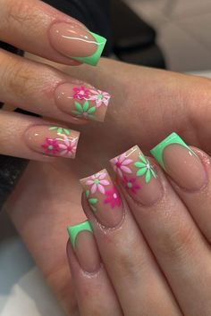 Nail Art Boho, Boho Nail Ideas, Gem Nail Designs, Lime Green Nails, Holiday Acrylic Nails, Neon Nail Designs, Neon Green Nails, Boho Nails, Long Acrylic Nail Designs