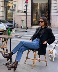 Everyday Outfits Petite, Outfits Late 20s, 2024 Fashion Trends Forecast, Parisian Fall Outfits, Mob Style, Spring Capsule Wardrobe, Paris Outfits, French Women