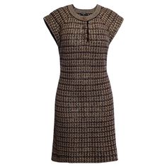 Gorgeous Chanel dress with CC jewel Gripoix buttons from Paris / BYZANCE Collection, Metiers d'Art Retail price was over 5,500$ Size mark 46 fr. Condition is pristine, kept unworn. Short Knit Dress, Metallic Knit Dress, Dress Display, Dress Chanel, Chanel Dress, Cashmere Dress, Silver Decor, Designer Evening Dresses, Silk Linen