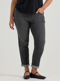 For more of a retro fit in your jeans, try the Lee® Women’s Legendary ‘90s Taper Leg Jean (Plus). With a slimmer leg silhouette that ends in a double rolled cuff, these denim darlings add a little extra fun to your typical blue jeans. Cut in a ‘90s style that tapers just right, these soft cotton jeans deliver a vintage style with modern construction. Modern Construction, Retro Fits, Tapered Leg Jeans, Cotton Jeans, 90s Style, Slim Legs, Tapered Legs, 90s Fashion, Jeans Style