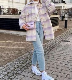 Trendy Outfits For Teens Winter, Winter Outfits Indian Women, Winter Suits For Women, Styles Hijab, Indian Bathroom, Accesorios Aesthetic, Pictures Of Women, Flower Wallpapers, Japan Outfit