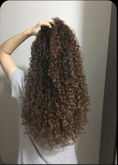 Hair Wavy Styles, Long Natural Curly Hair, Curly Hair Photos, Curls For Long Hair, Style Hairstyle, Beautiful Curly Hair, Curly Hair Inspiration, Curly Girl Hairstyles, Trendy Hair